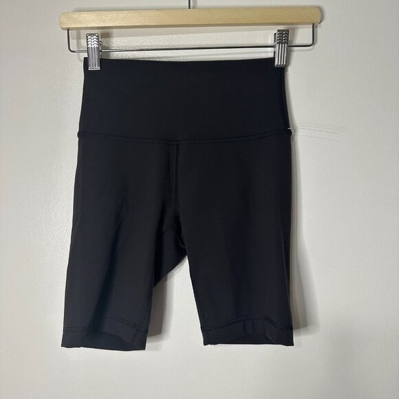 "NWOT Lululemon Wunder Train High Rise Short 8" - Picture 3 of 8